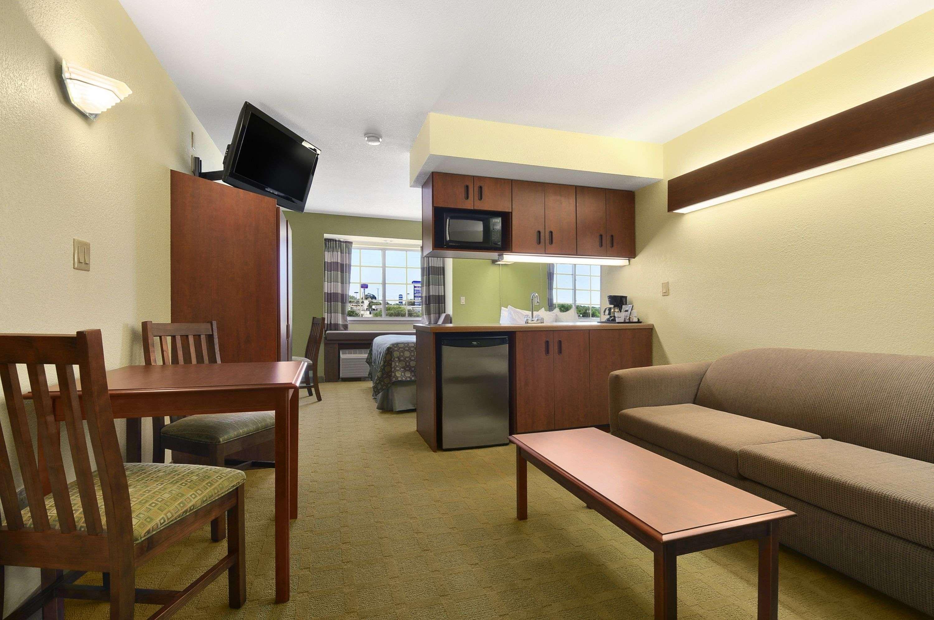 Super 8 By Wyndham San Antonio Airport North Hotel Ngoại thất bức ảnh