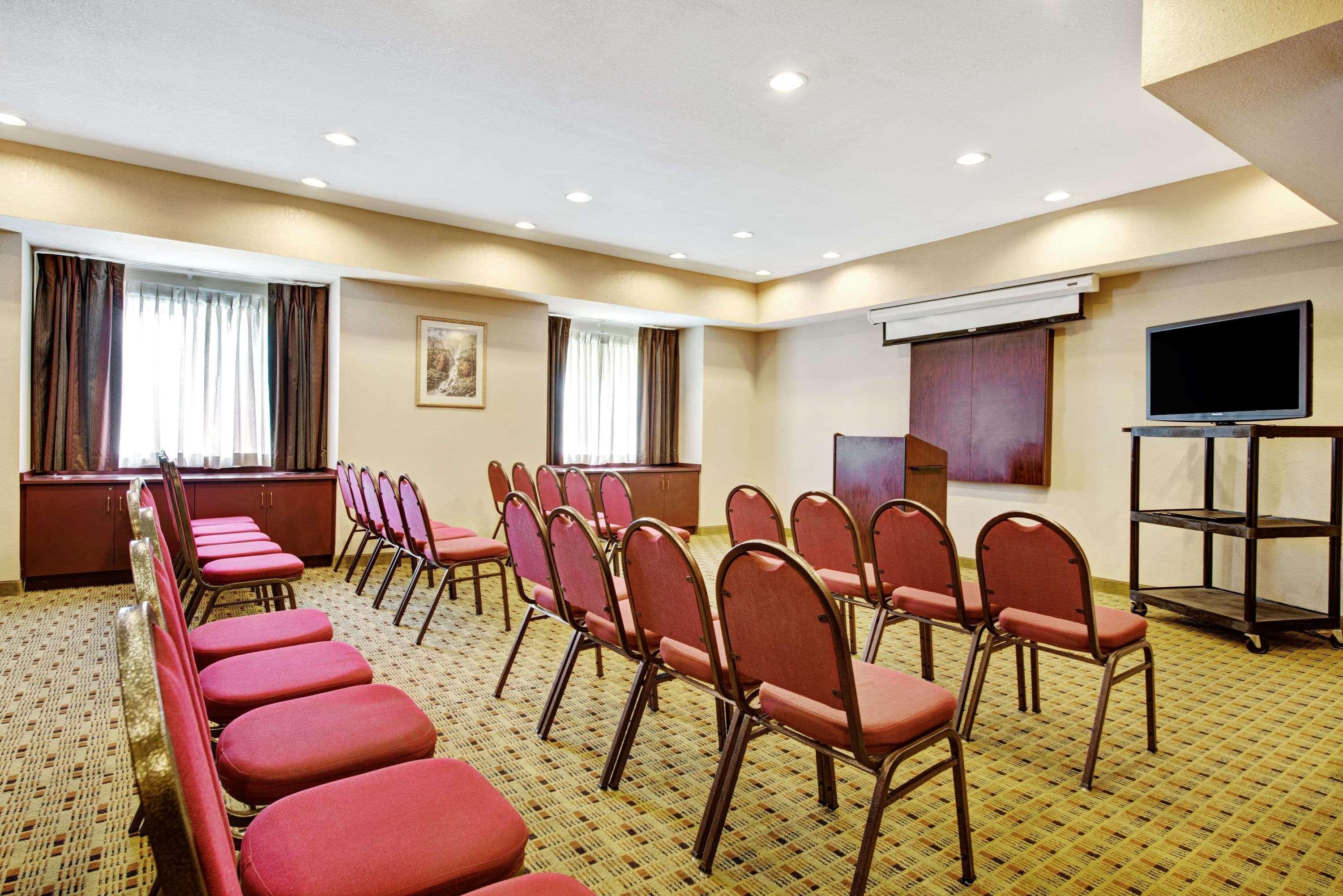 Super 8 By Wyndham San Antonio Airport North Hotel Ngoại thất bức ảnh